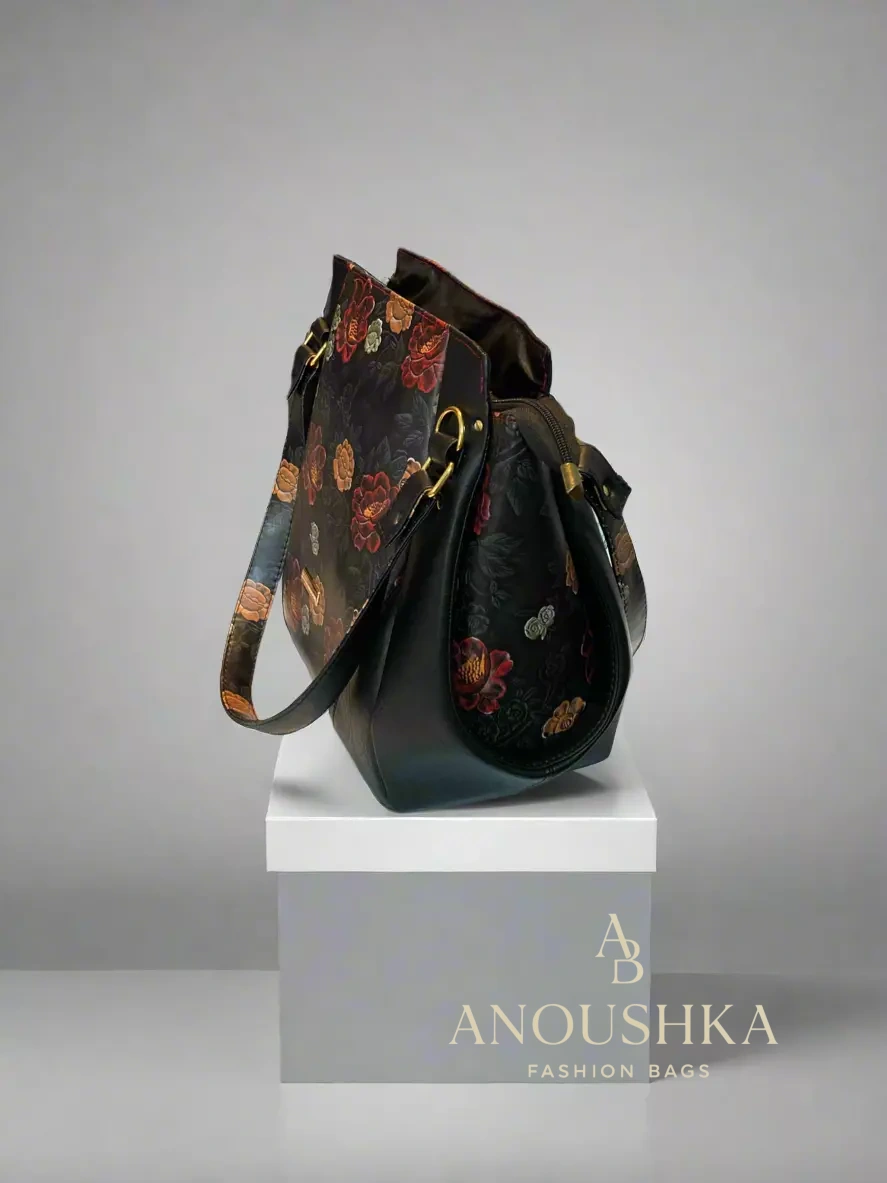 Samaren shoulder bag