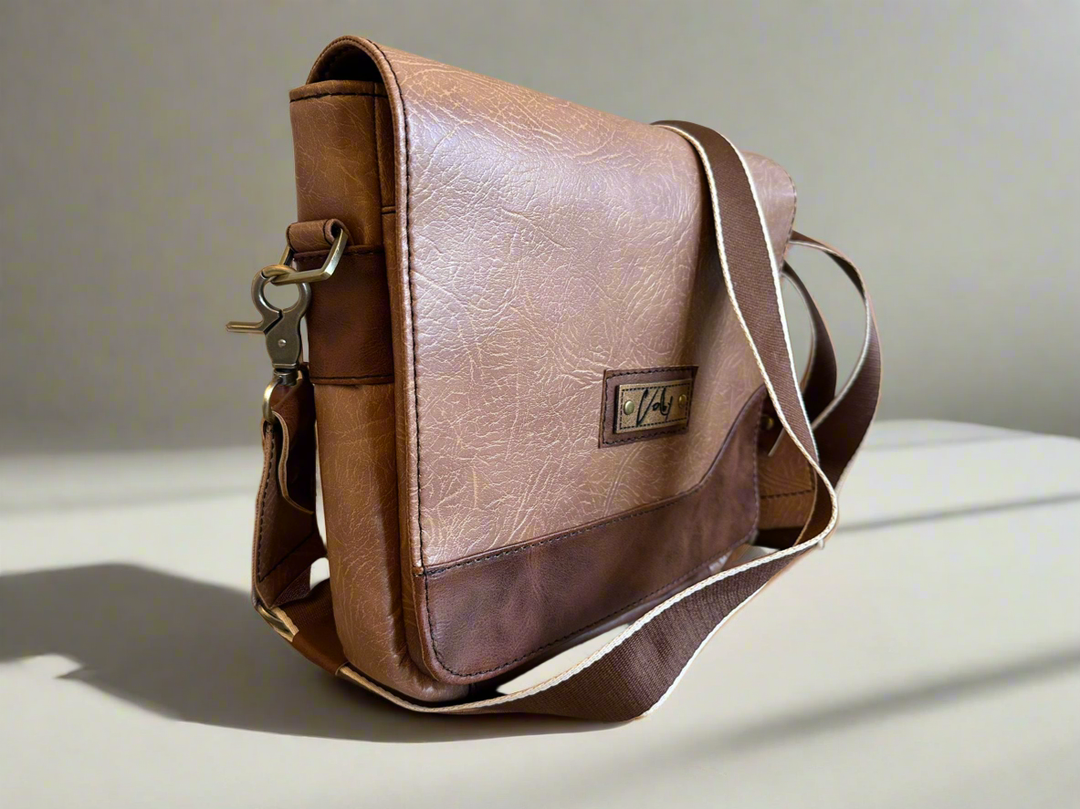 Joseph men’s messenger bag(light)