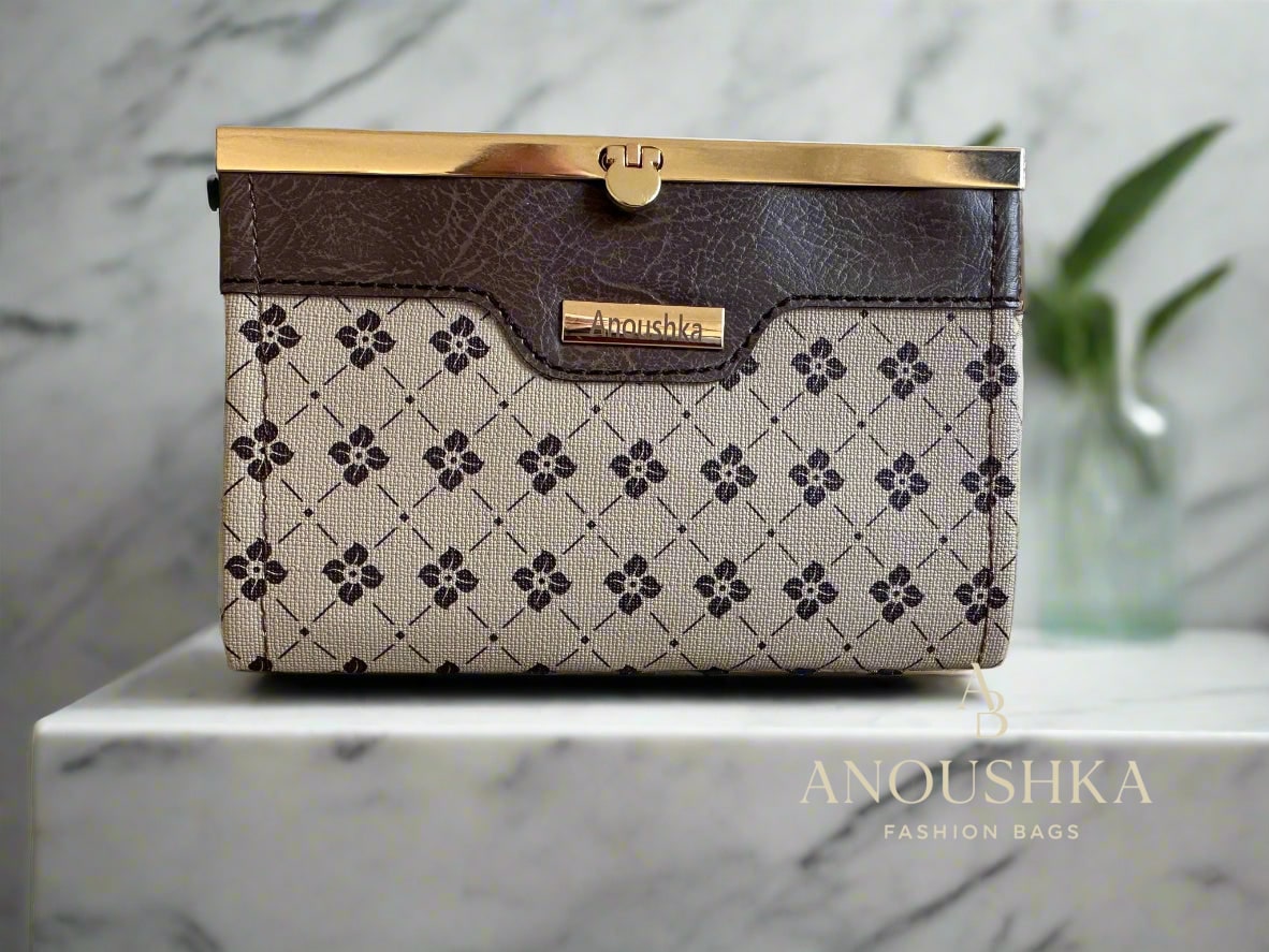 Compact Clutch Wallet (Brown flower)