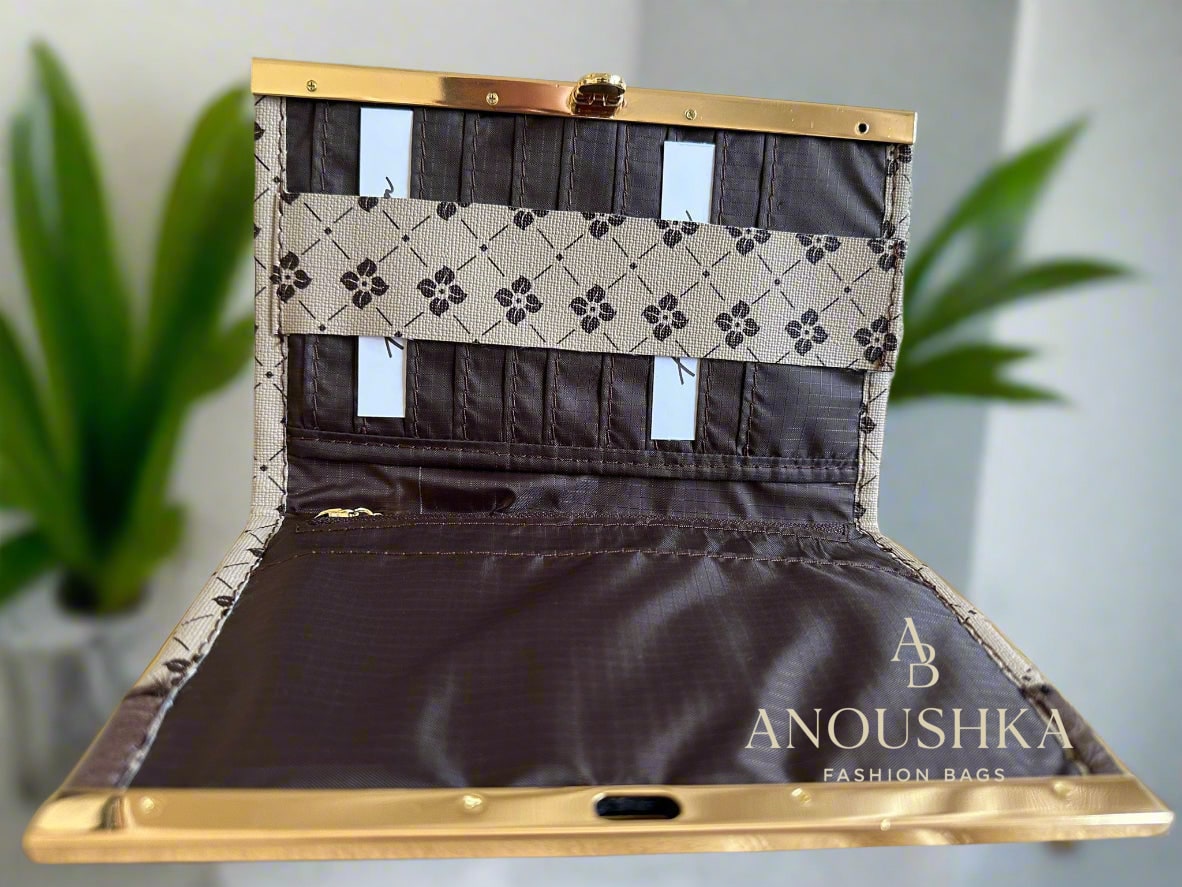 Compact Clutch Wallet (Brown flower)