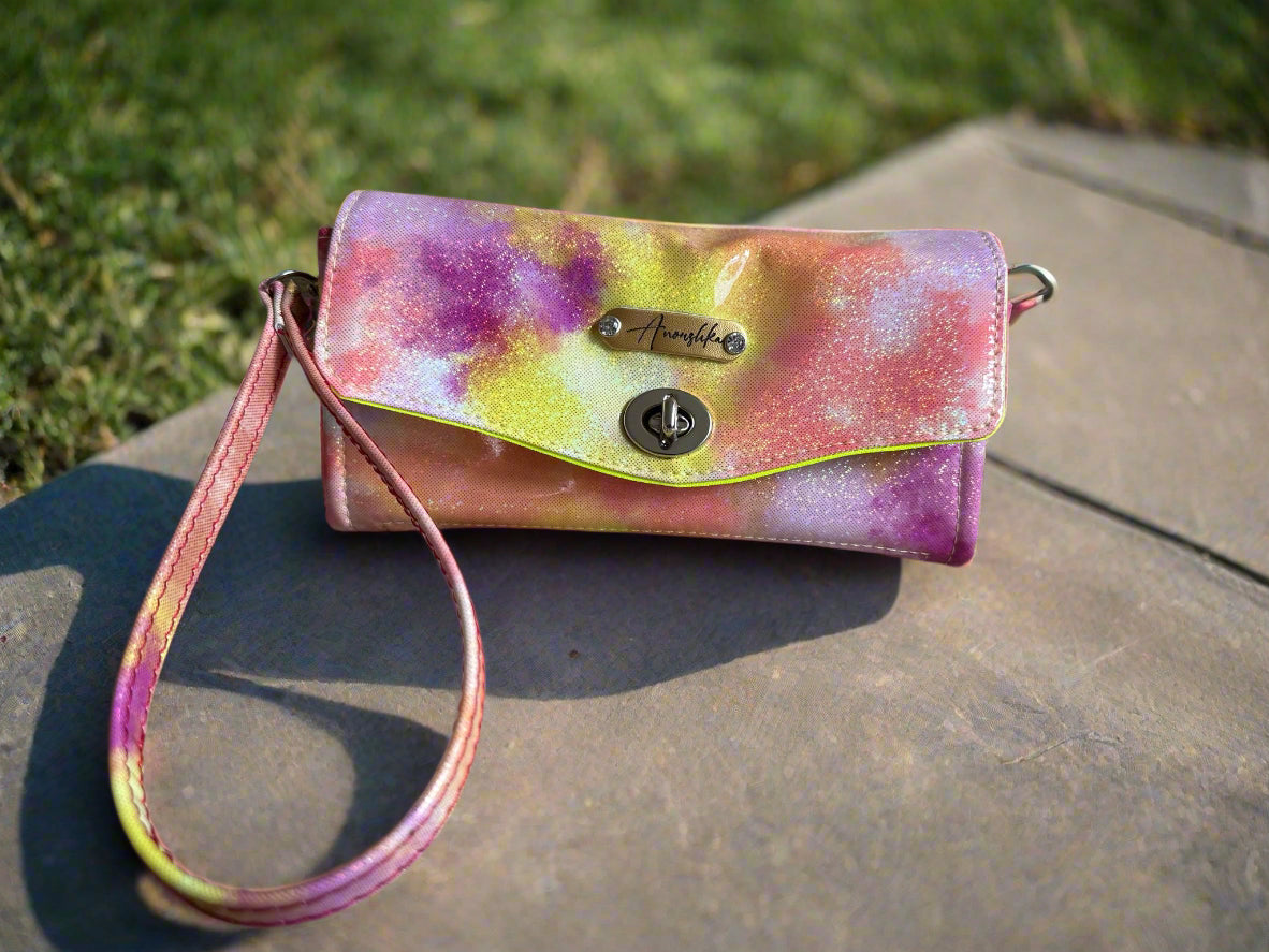 Necessary Clutch Wallet/Purse Pink