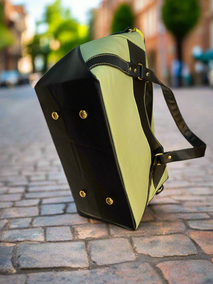 Hiraeth Handbag pistachio & black