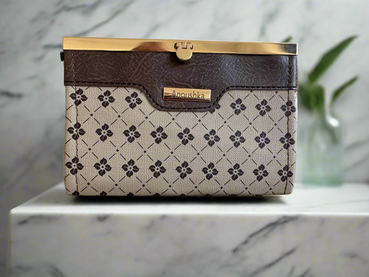 Compact Clutch Wallet (Brown flower)