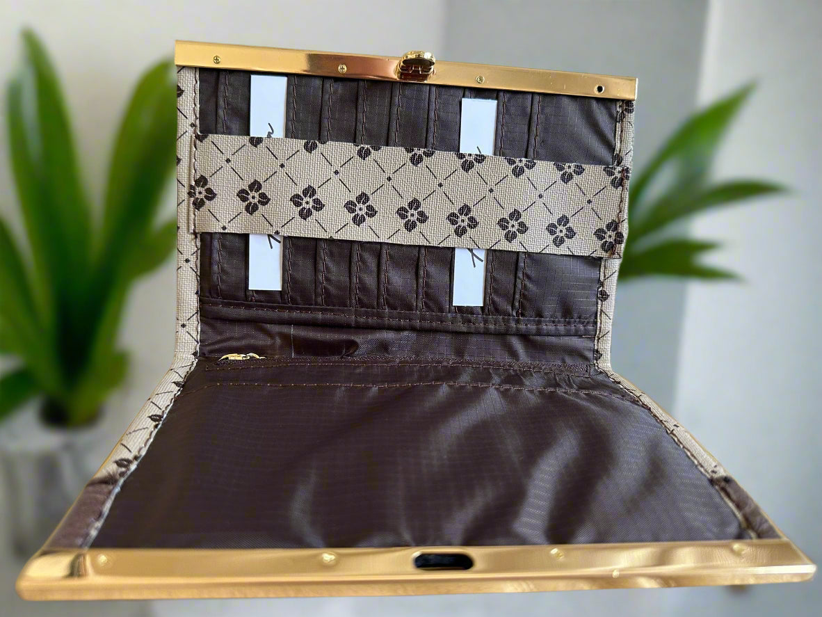 Compact Clutch Wallet (Brown flower)
