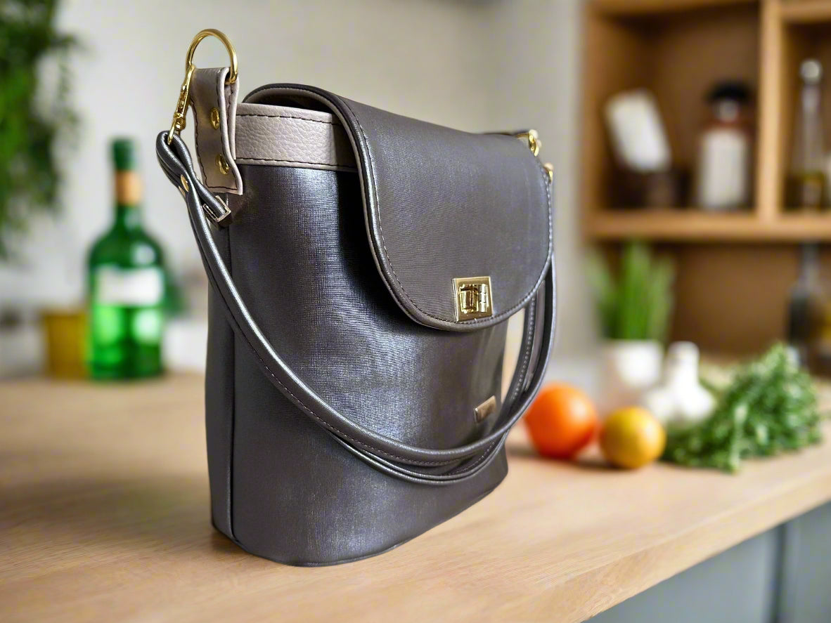 Baby Belle Bucket Bag (brown)