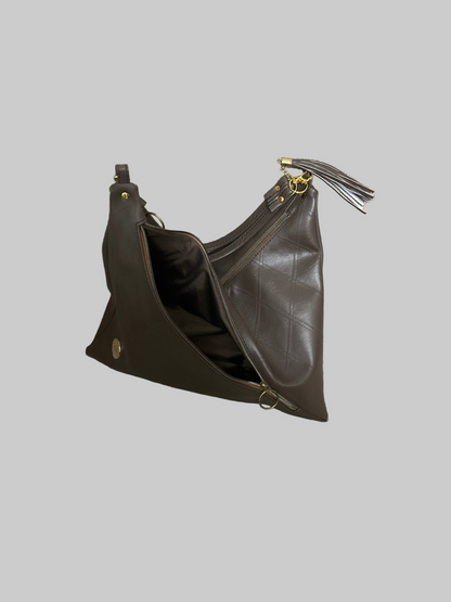Traudy Triangular Shoulder Bag(Chocolate)
