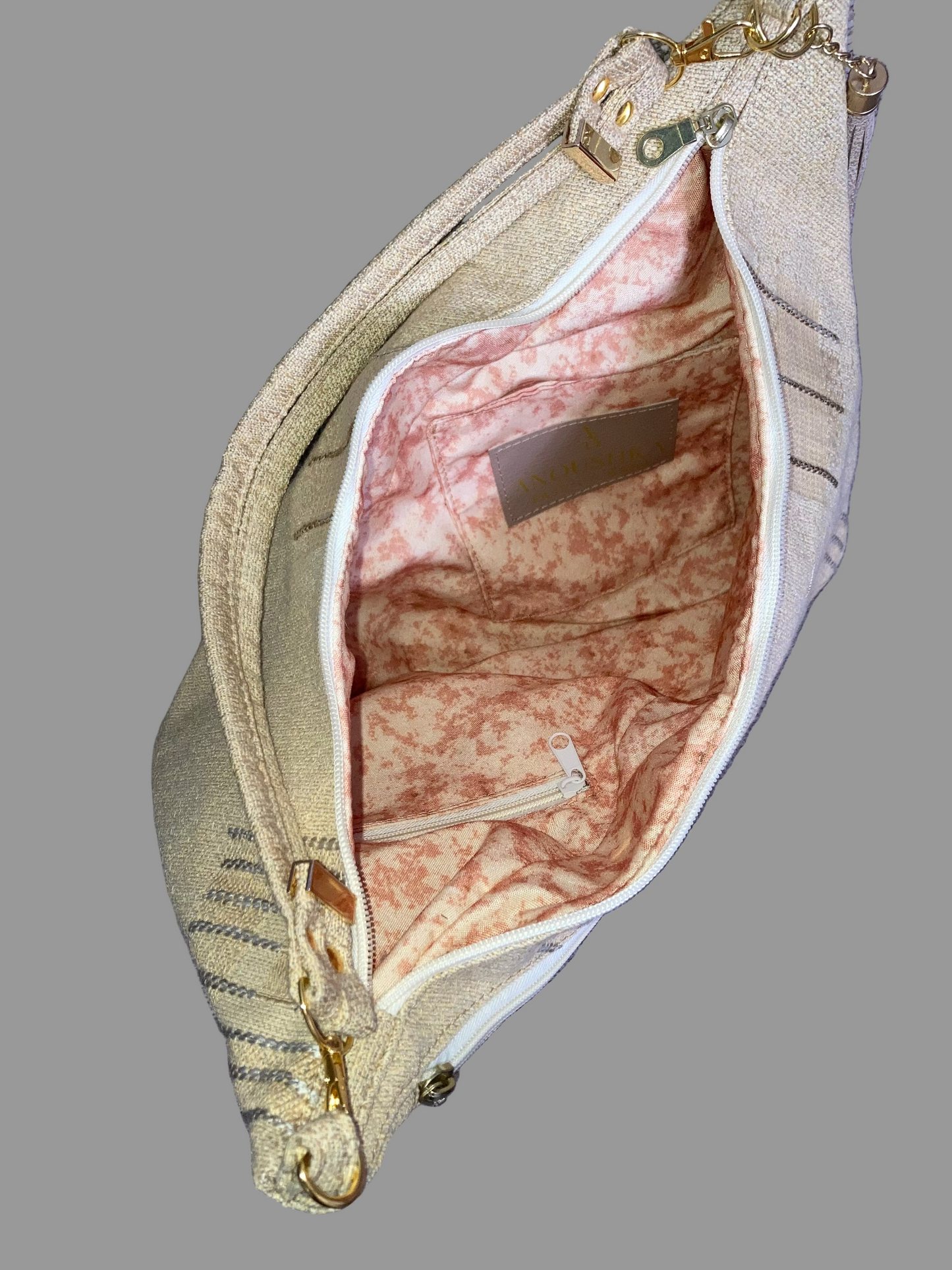 Traudy Triangular Shoulder Bag(Beige)