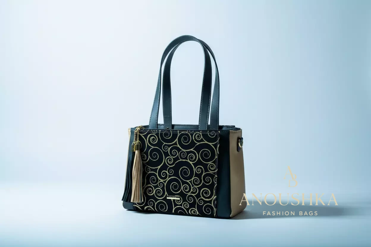 Charyn Handbag(Gold)