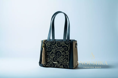 Charyn Handbag(Gold)