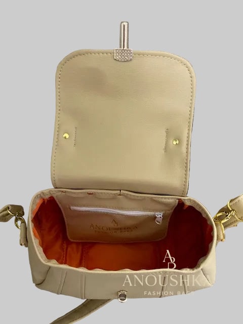 Novella Handbag (Tan)