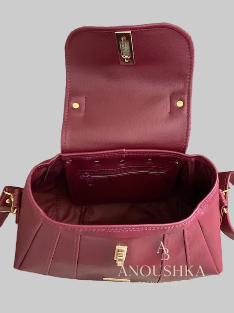 Novella Handbag (Red)