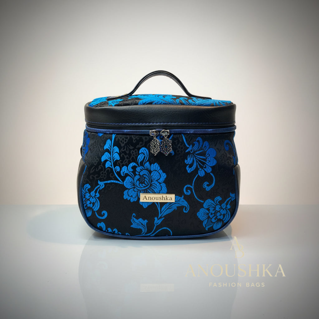 Fernweh luxury vanity cosmetics case (Black/Blue)