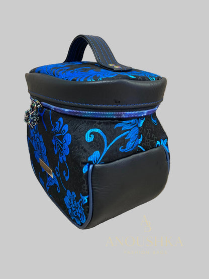 Fernweh luxury vanity cosmetics case (Black/Blue)