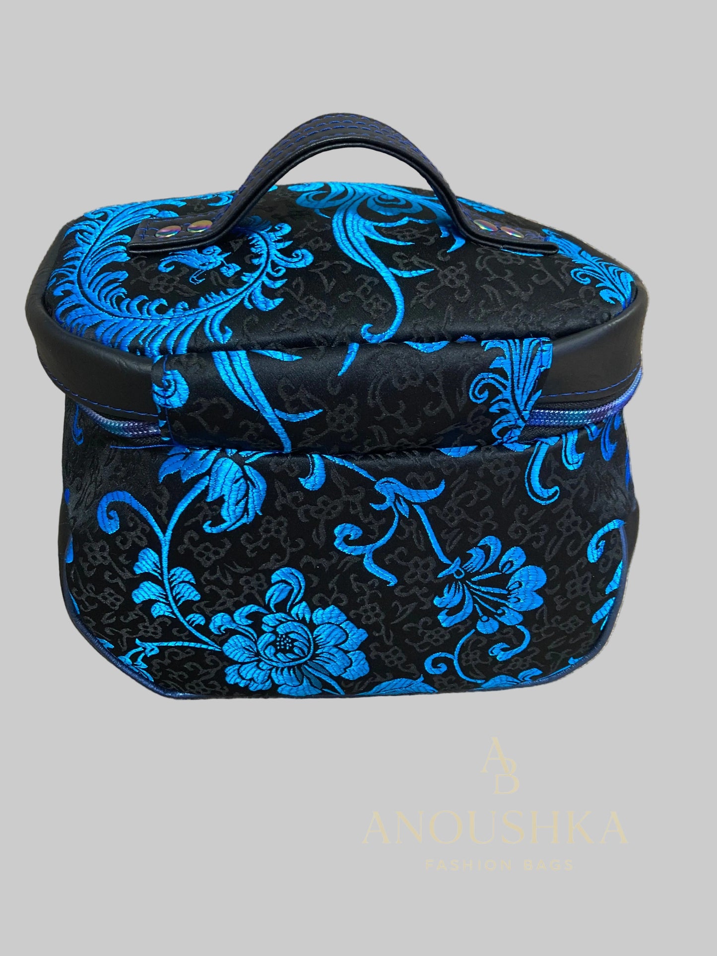 Fernweh luxury vanity cosmetics case (Black/Blue)