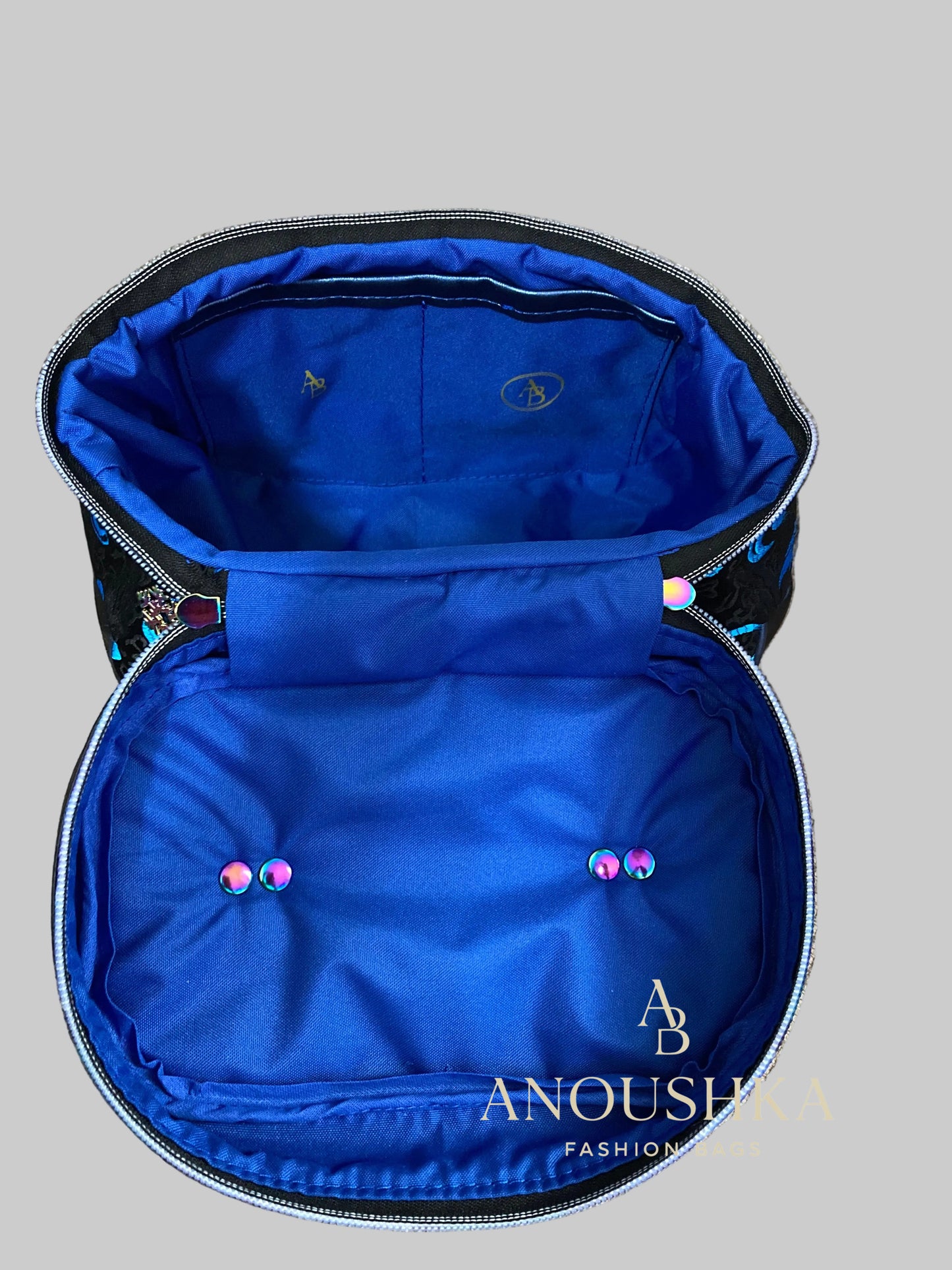 Fernweh luxury vanity cosmetics case (Black/Blue)