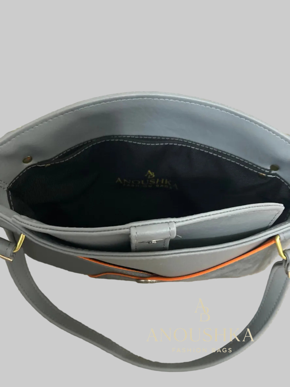 Reverdie Shoulder Bag (Grey)
